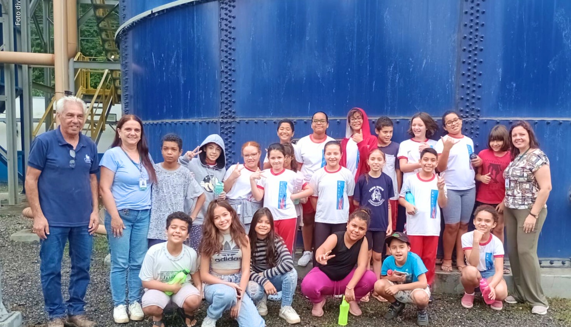 VISITA DOS ALUNOS DA ESCOLA IRMÃ ZOÉ À ESTAÇÃO PRODUTORA DE ÁGUA DE REÚSO “JOSÉ TOLEDO DINIZ”